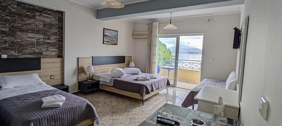 Hotel Klironomi Sarande Ngoại thất bức ảnh
