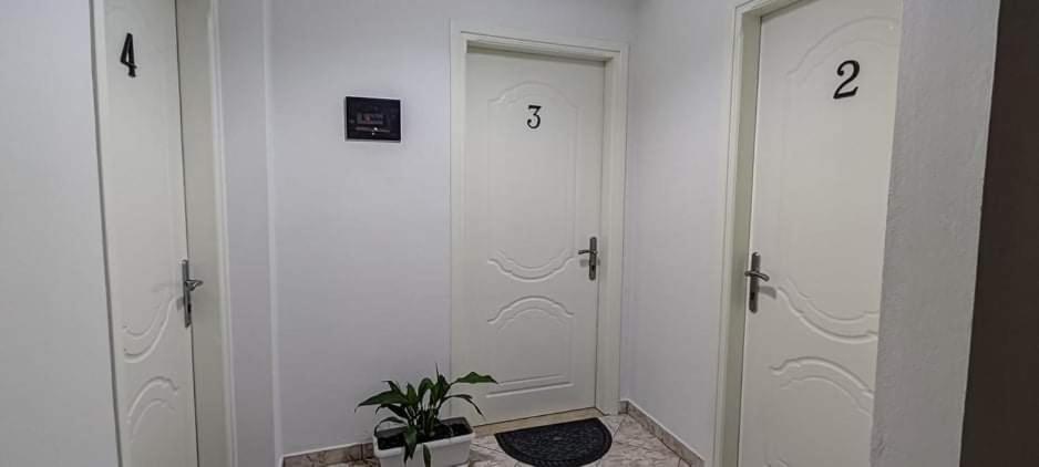 Hotel Klironomi Sarande Ngoại thất bức ảnh