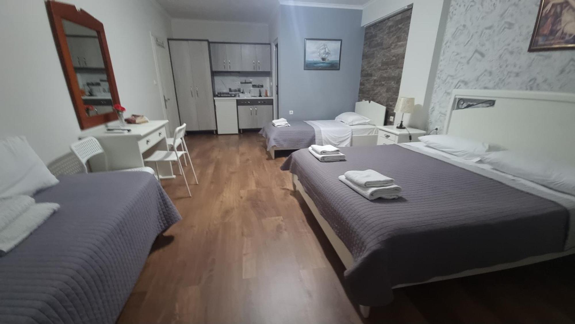 Hotel Klironomi Sarande Ngoại thất bức ảnh