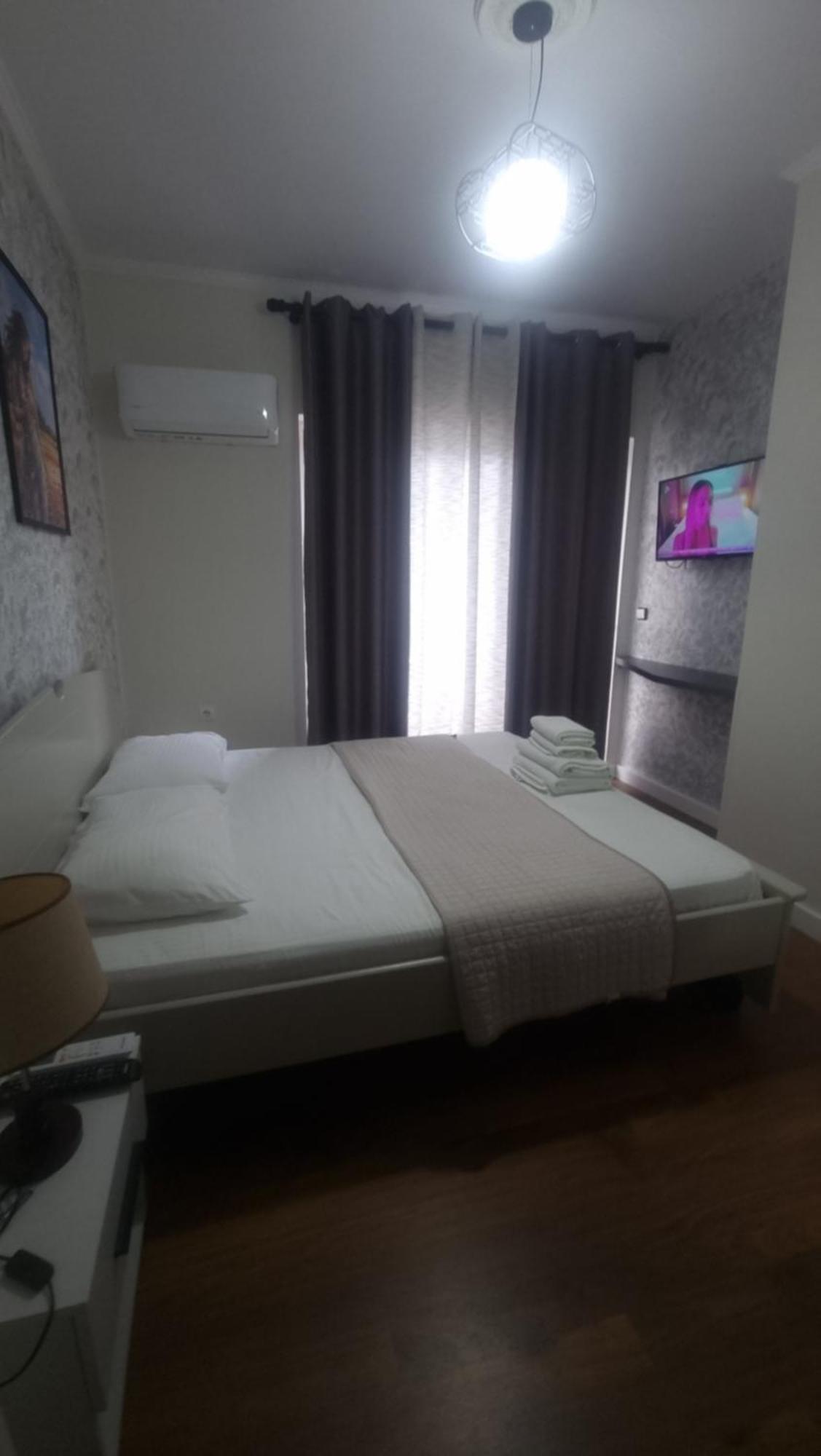 Hotel Klironomi Sarande Ngoại thất bức ảnh