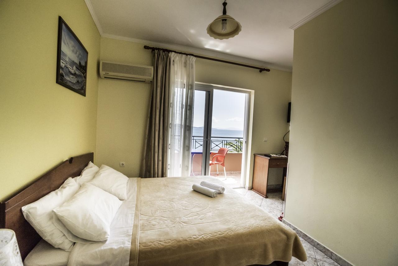 Hotel Klironomi Sarande Ngoại thất bức ảnh