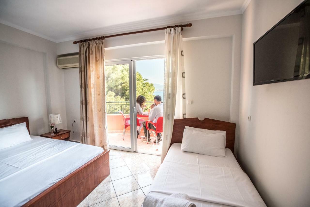 Hotel Klironomi Sarande Ngoại thất bức ảnh
