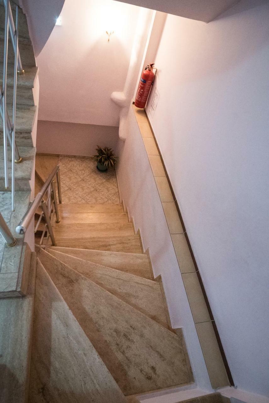 Hotel Klironomi Sarande Ngoại thất bức ảnh
